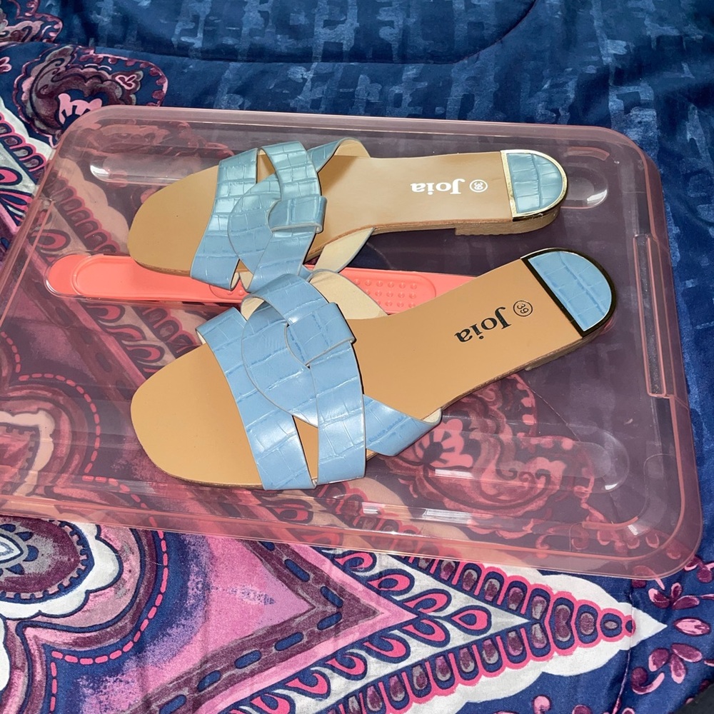 Women’s Sandals